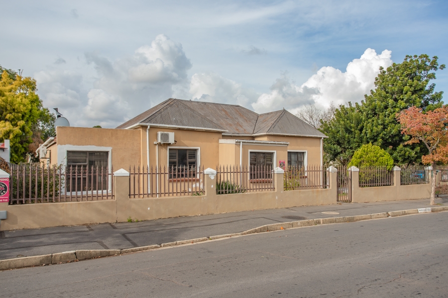 4 Bedroom Property for Sale in Denneburg Western Cape